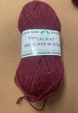 Plymouth Galway Knitting Worsted Weight 100% Wool Yarn 100 g. Color 710 Burg
